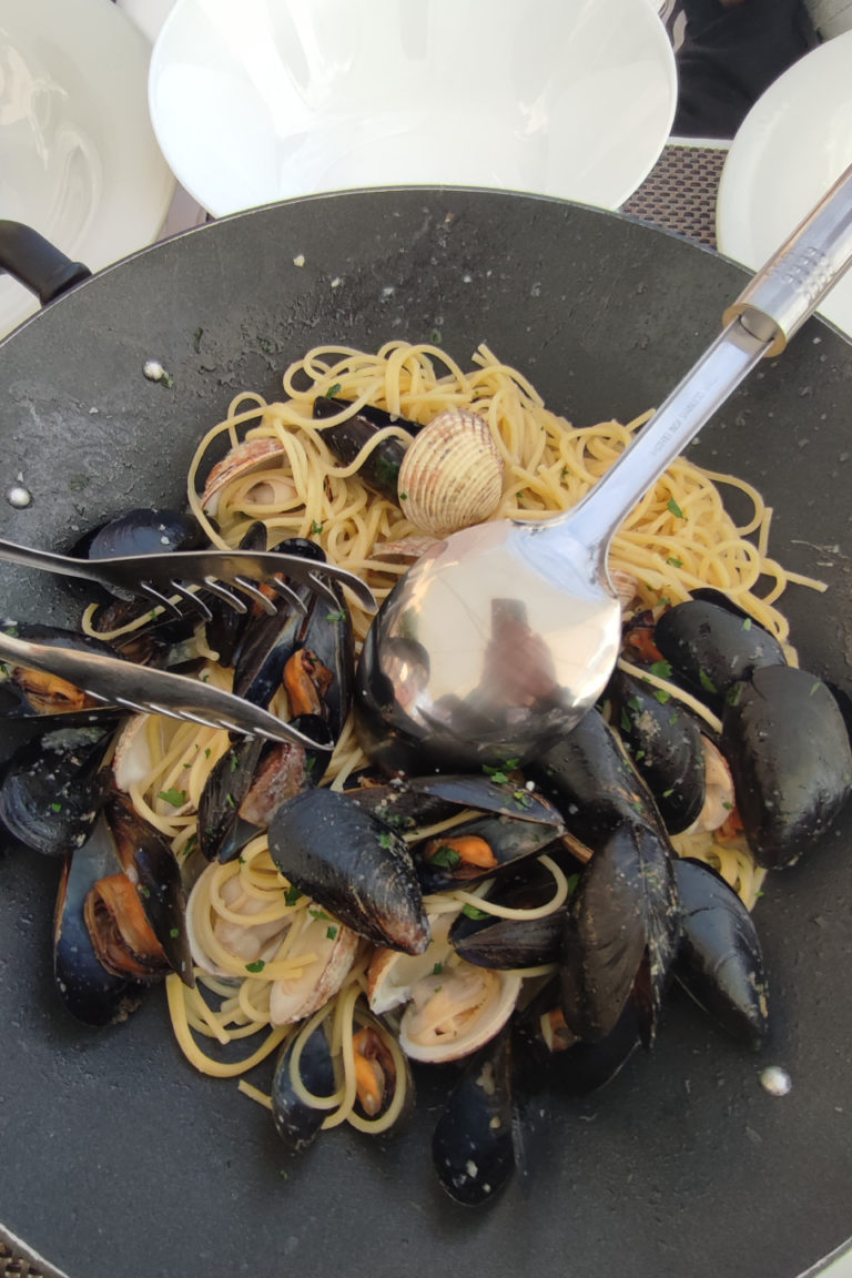 restaurant rogoznica dishes shellfish